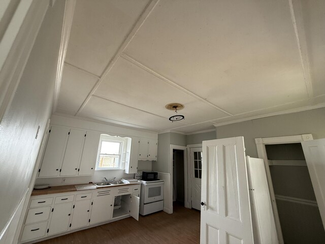 8 Autumn St, Waterville, ME 04901 - photo 5