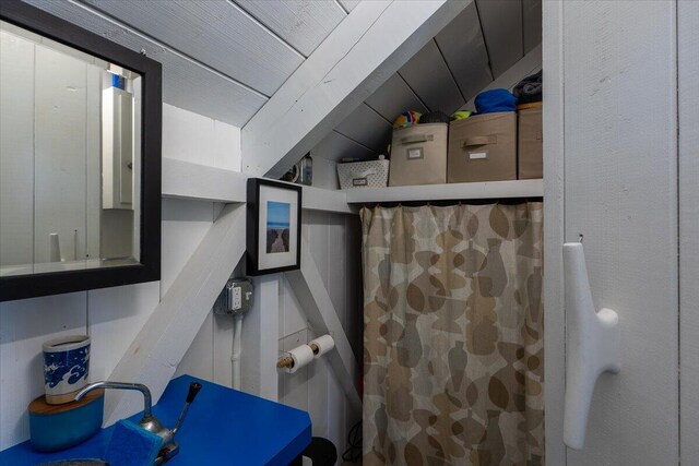 459 Main Rd, Islesboro, ME 04848 - bathroom with curtained shower