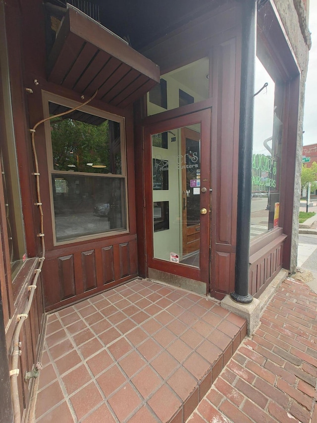 92-94 Main St, Auburn, ME 04210 - view of patio