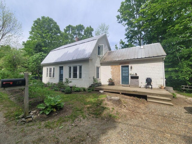 33 High St, Freedom, ME 04941