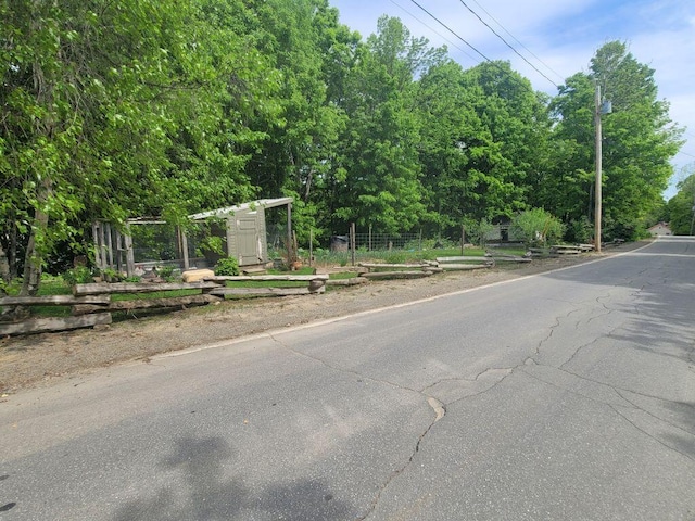 33 High St, Freedom, ME 04941