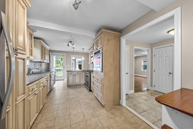 34 Holmes St, Rockland, ME 04841 - photo 17