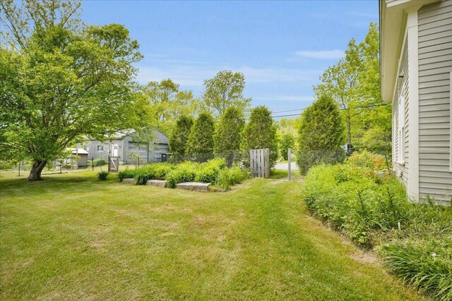 276 N Sedgwick Rd, Sedgwick, ME 04676 - view of yard