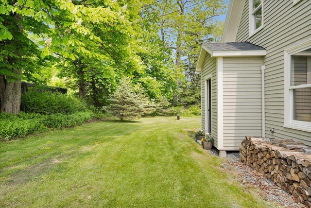 276 N Sedgwick Rd, Sedgwick, ME 04676 - view of green lawn