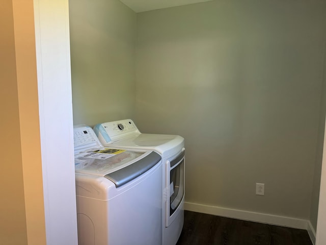 338 River Rd, Bucksport, ME 04416 - laundry room with independent washer and dryer, baseboards, and dark wood-type flooring