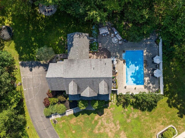 3 Highpointe Cir, Kittery, ME 03904 - view of subject property with a pool