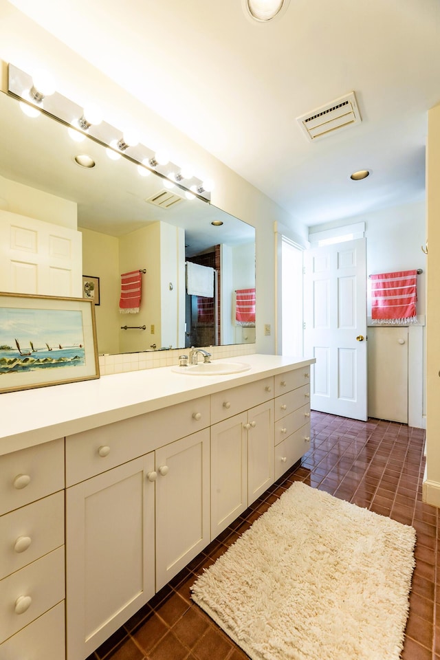 250 Davis Point Rd, Cushing, ME 04563