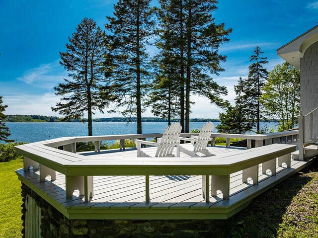 250 Davis Point Rd, Cushing, ME 04563