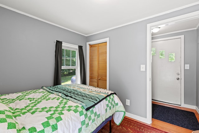 43 Vista Dr, Windham, ME 04062 - bedroom featuring a closet and crown molding