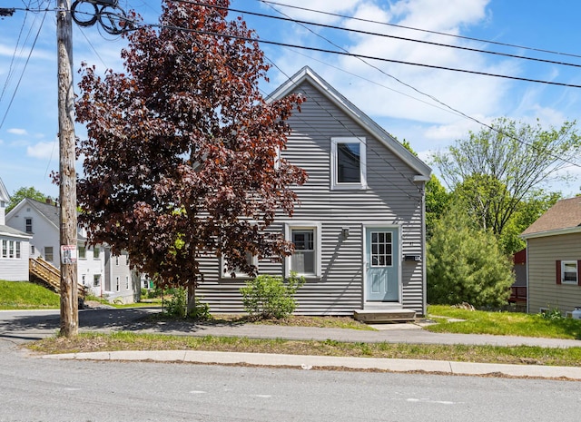 41 Parker St, Bangor, ME 04401 - view of front facade