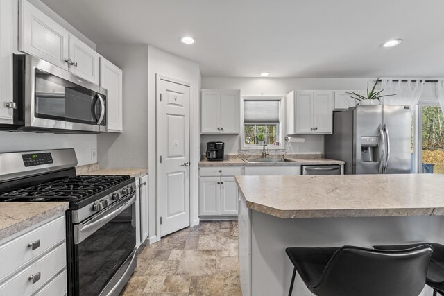 6 Jackson Ln, Kennebunk, ME 04043