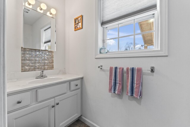 6 Jackson Ln, Kennebunk, ME 04043