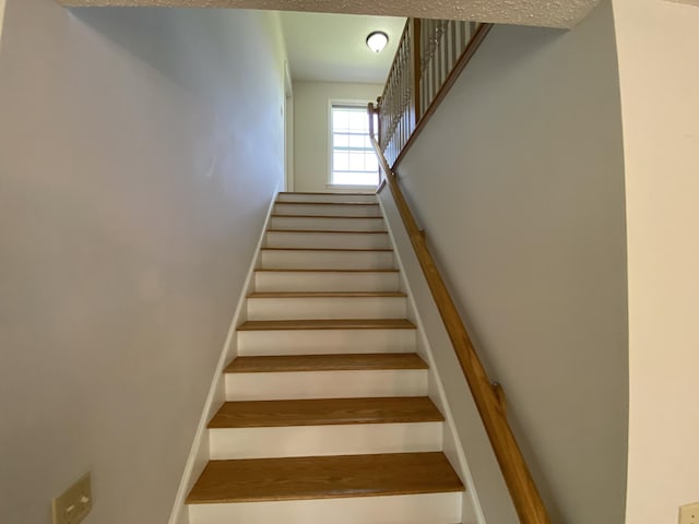 12 Cromwell Dr, Orono, ME 04473 - view of staircase