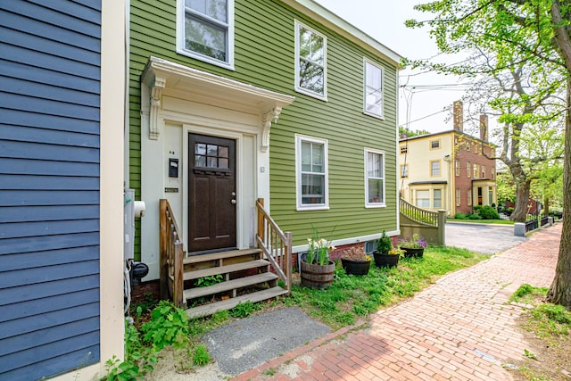 83 Brackett St, Portland, ME 04102 - doorway to property