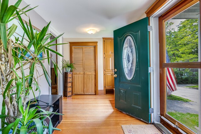 121 Bolton St, Portland, ME 04102 - foyer with light wood-style flooring