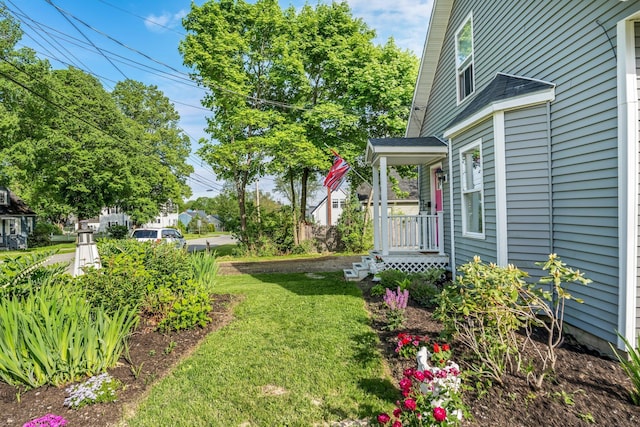 194 Larkin St, Bangor, ME 04401 - view of grassy yard