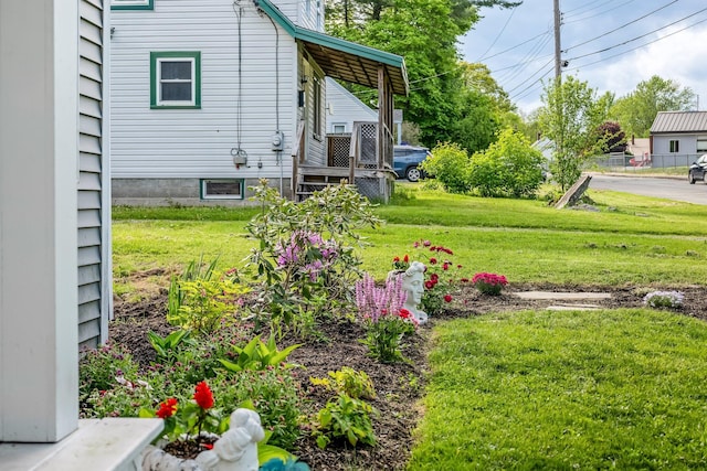 194 Larkin St, Bangor, ME 04401 - view of grassy yard