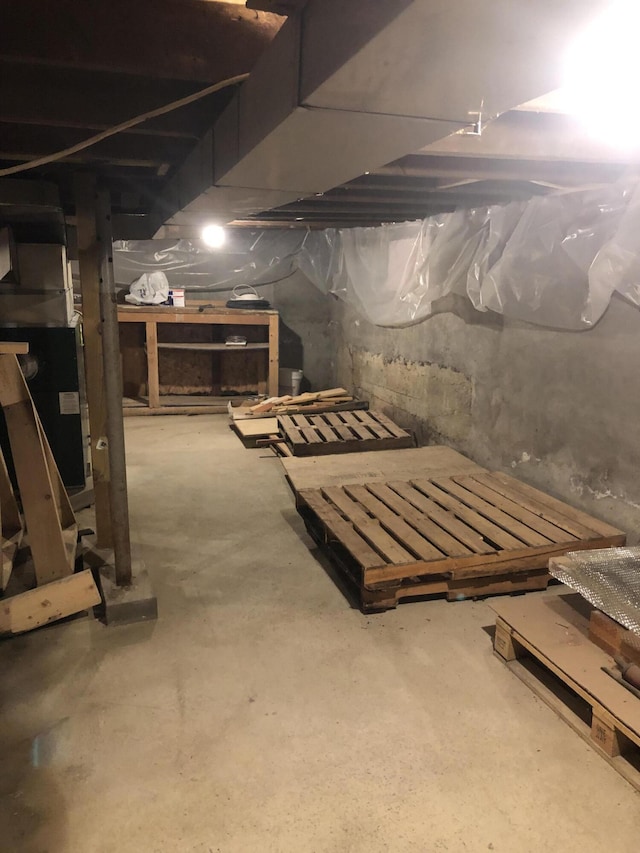 194 Larkin St, Bangor, ME 04401 - unfinished basement with heating unit