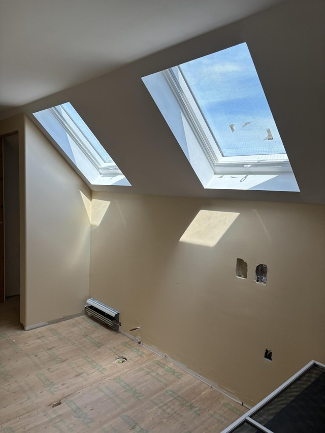 25 Raccoon Rd, Cushing, ME 04563 - bonus room with a skylight