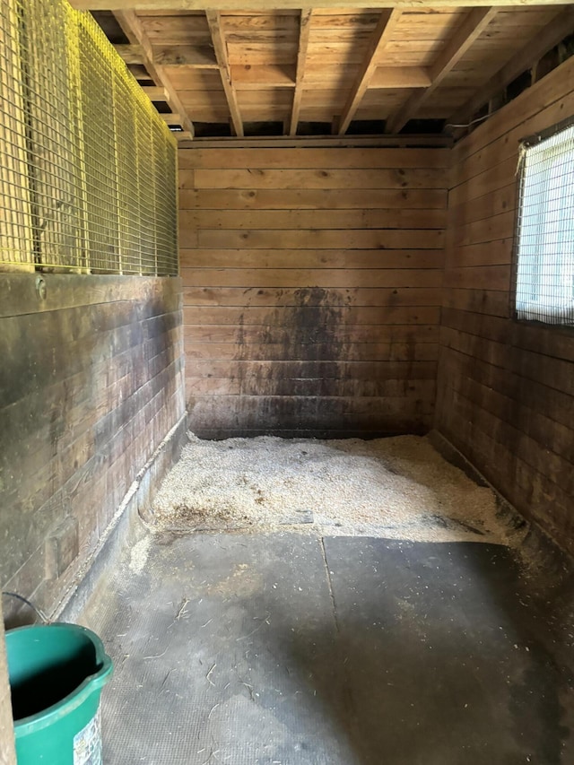25 Raccoon Rd, Cushing, ME 04563 - view of stable
