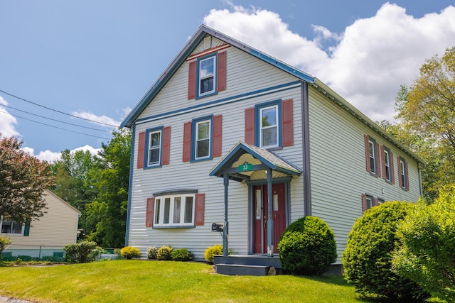 33 Neally St, South Berwick, ME 03908 - view of front of house with a front lawn