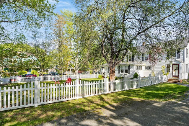 75 Ledgelawn Ave, Bar Harbor, ME 04609 - fenced front yard featuring entry steps
