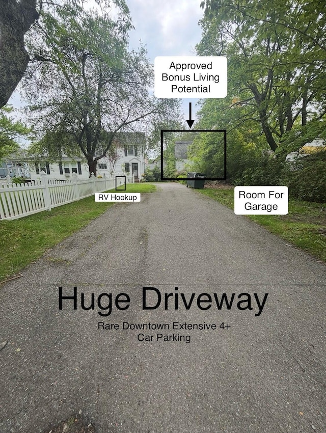 75 Ledgelawn Ave, Bar Harbor, ME 04609 - view of asphalt driveway