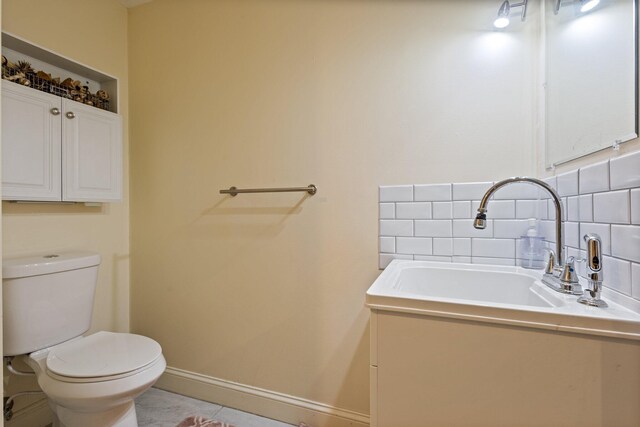 14 Cessna Way, Naples, ME 04055