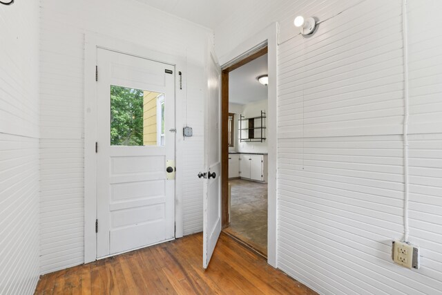 127 Lake St, Auburn, ME 04210 - entryway featuring hardwood / wood-style floors
