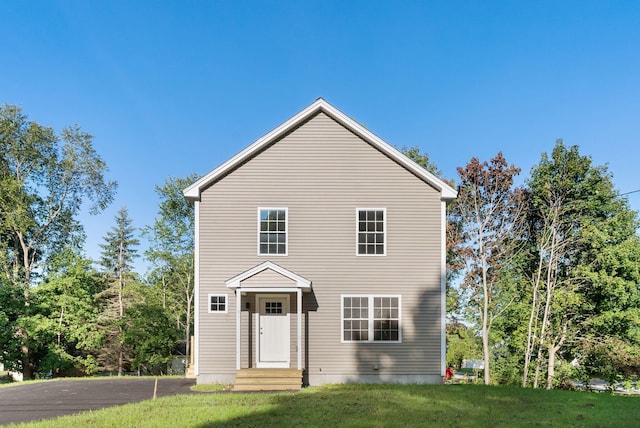 15 Essex St, Westbrook, ME 04092 - view of front of home with a front lawn