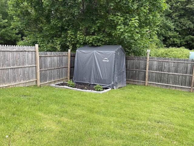 29 Elm St, Fairfield, ME 04937 - view of yard
