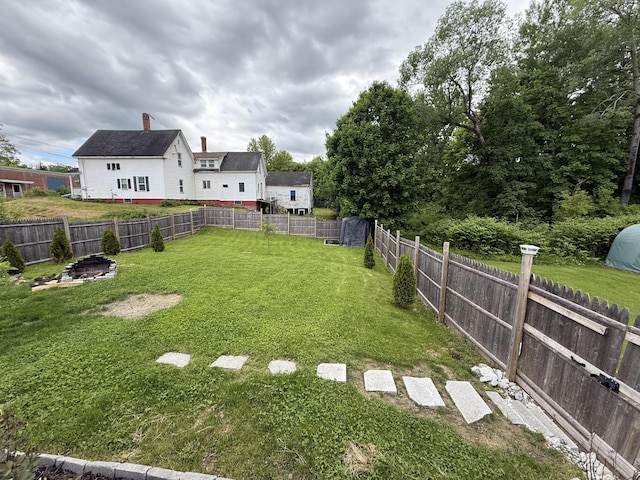 29 Elm St, Fairfield, ME 04937 - view of yard