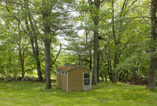 56 Borland Hill Rd, Nobleboro, ME 04555 - view of green lawn with a shed