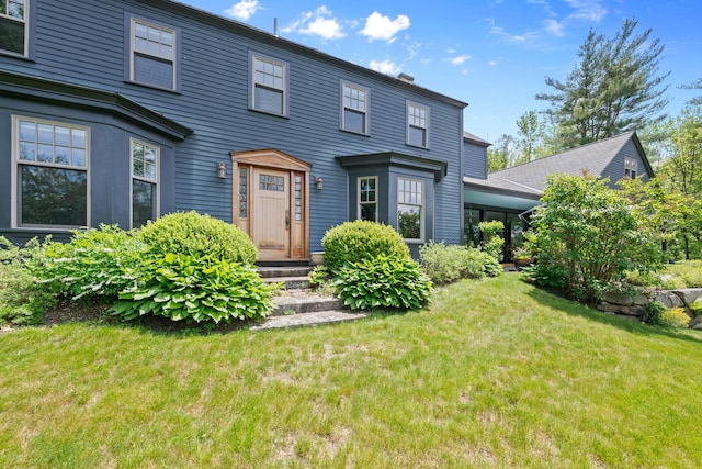 72 Vine St, South Berwick, ME 03908 - view of front of home with a front yard
