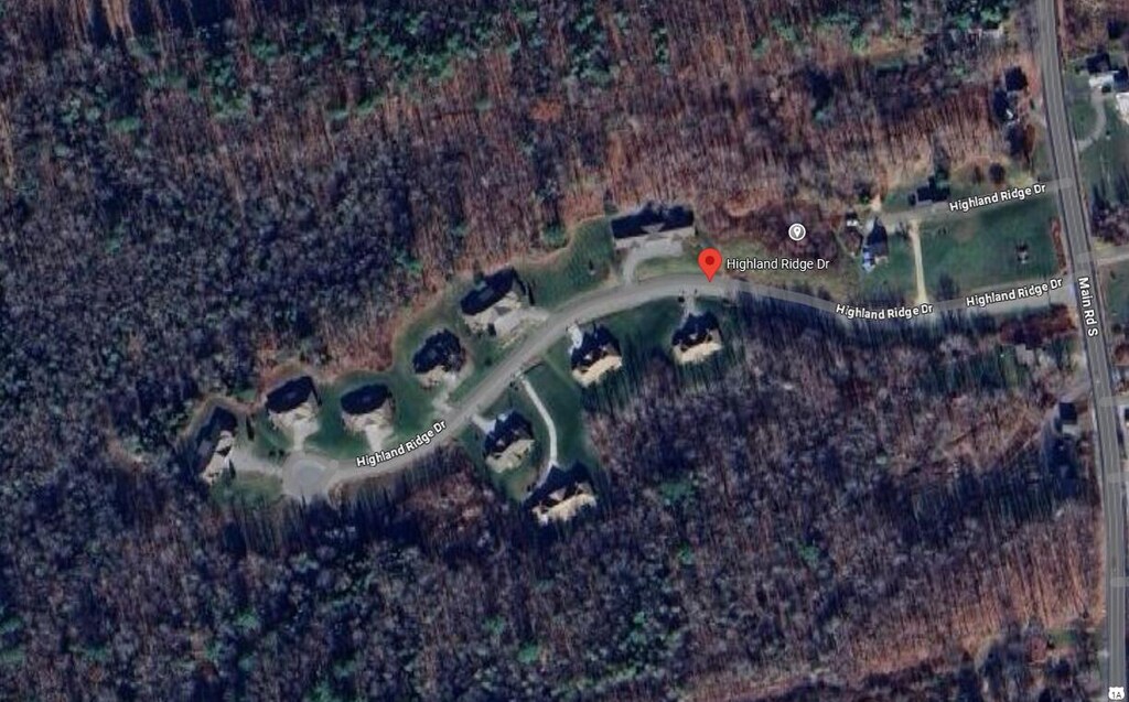 16 Highland Ridge Dr, Hampden, ME 04444
