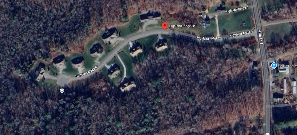 55 Highland Ridge Dr, Hampden, ME 04444