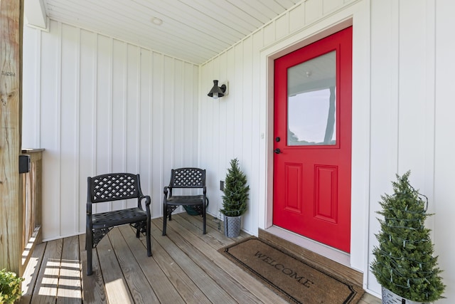25 Royale Dr, Sidney, ME 04330 - doorway to property featuring a porch