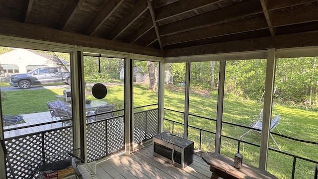 40 Justin Ln, Hermon, ME 04401 - sunroom / solarium featuring vaulted ceiling