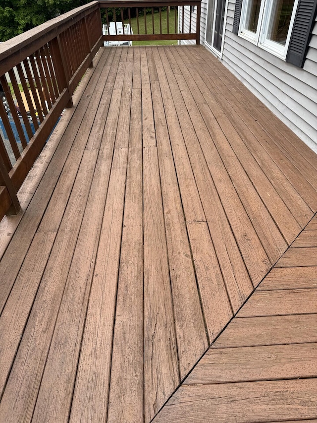 156 Lakeshore Dr, Leeds, ME 04263 - view of deck