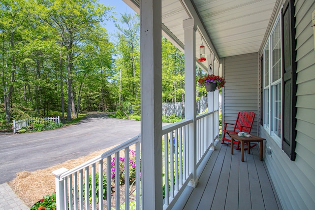 12 Hixon Hill Dr, Woolwich, ME 04579 - view of porch