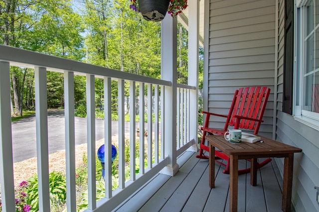 12 Hixon Hill Dr, Woolwich, ME 04579 - view of porch