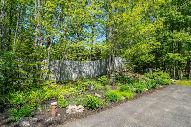 12 Hixon Hill Dr, Woolwich, ME 04579 - view of yard