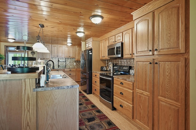 1164 Main St, Lincoln, ME 04457