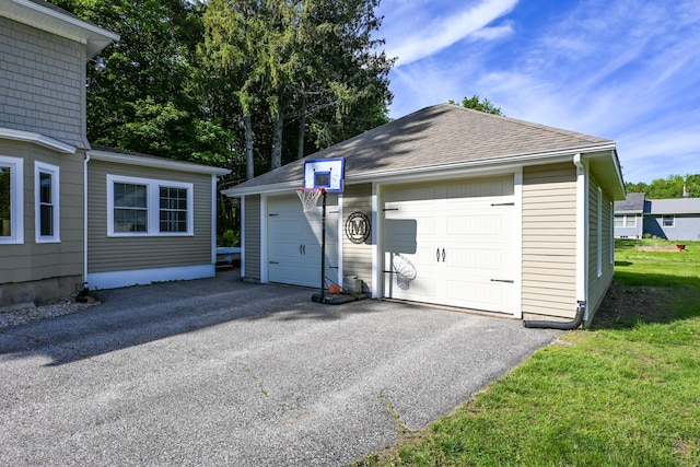 24 Western Ave, Auburn, ME 04210 - view of detached garage
