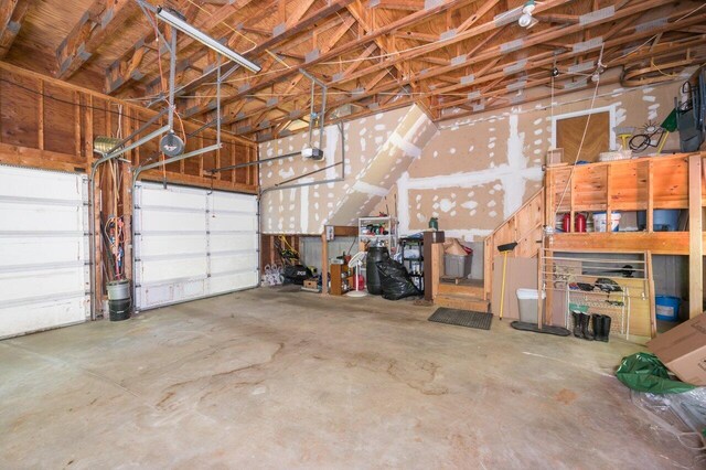 44 Pine Meadow Ct, North Berwick, ME 03906 - view of garage