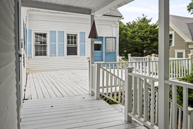 785 W Main St, Waldoboro, ME 04572 - view of wooden terrace