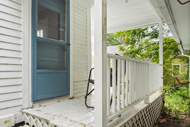 785 W Main St, Waldoboro, ME 04572 - view of wooden terrace