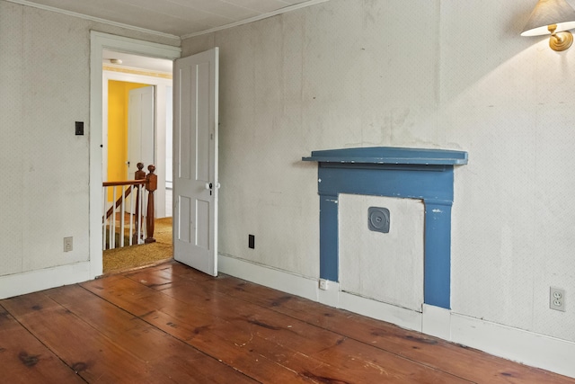 785 W Main St, Waldoboro, ME 04572 - spare room featuring wood-type flooring and crown molding