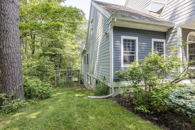 36 Acorn Ln, South Portland, ME 04106 - view of side of home with a yard