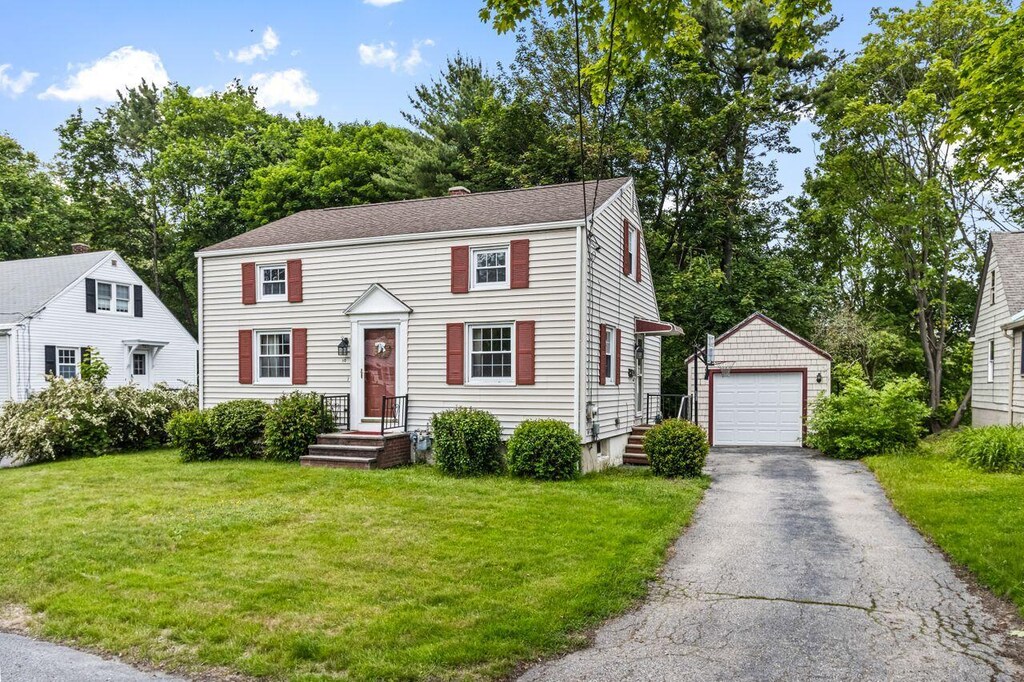 10 Colonial Ct, Portland, ME 04102 - photo 1